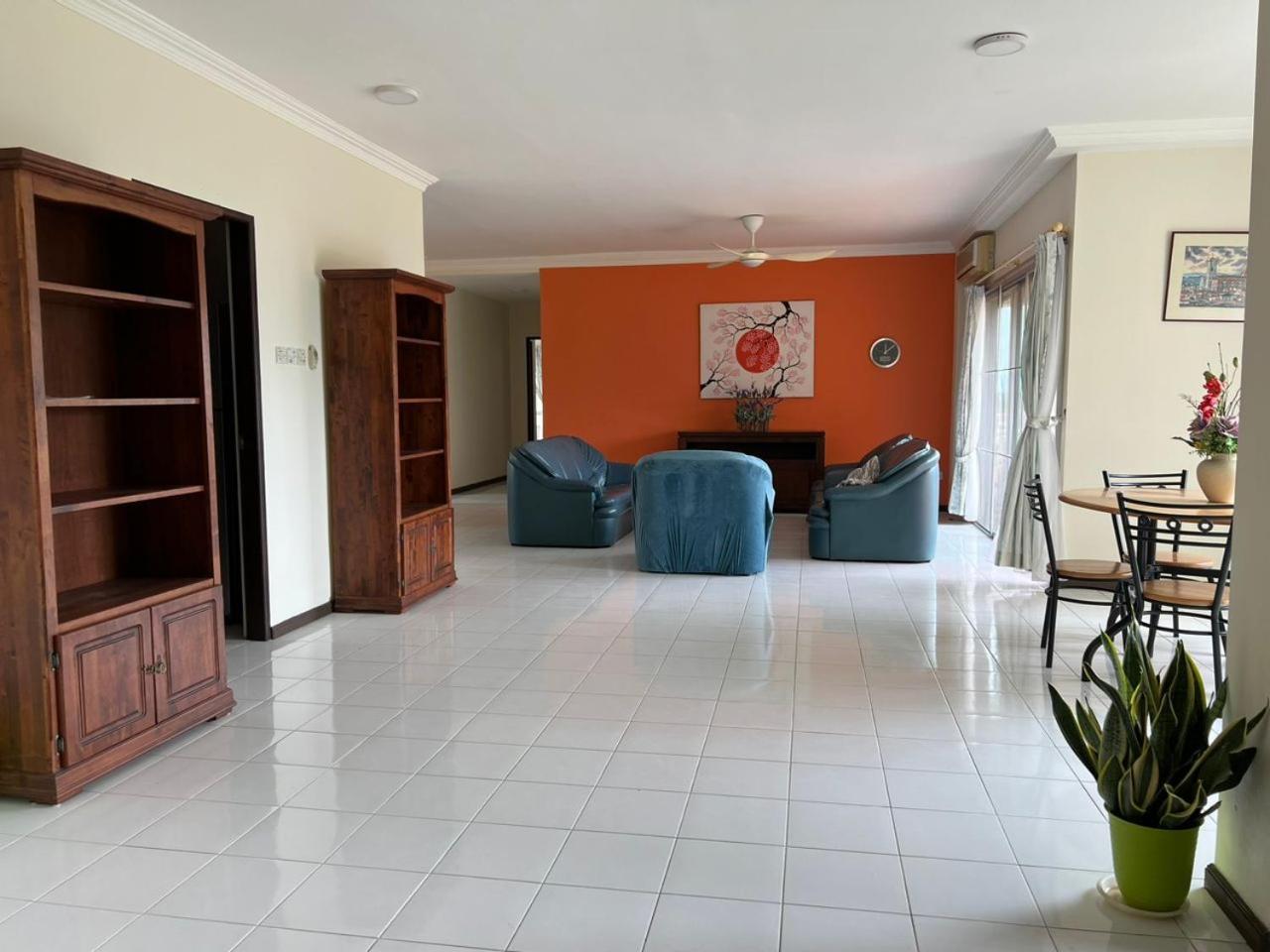 Kasuma Resort Azalea Kuching Ngoại thất bức ảnh